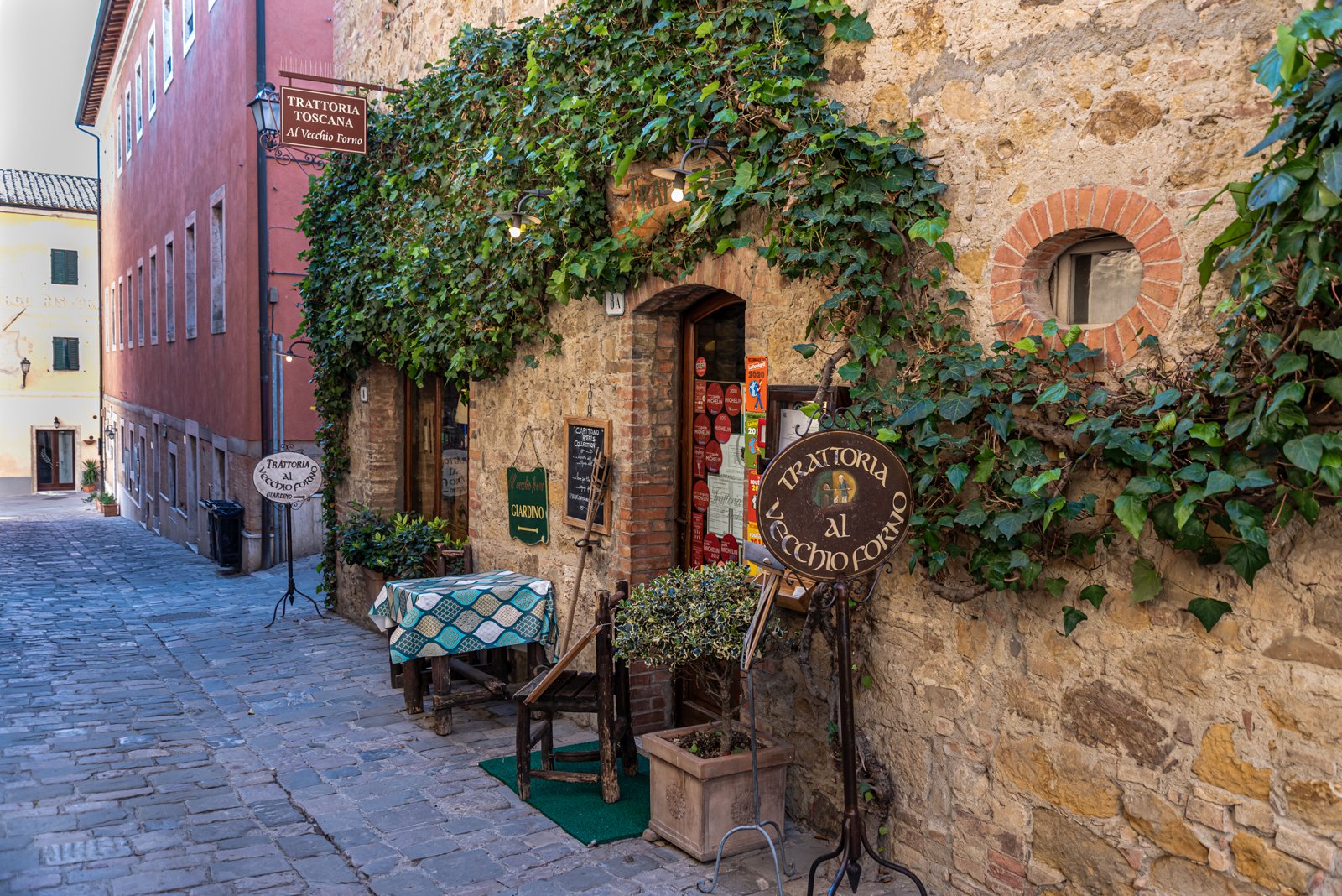 San Quirico d'Orcia, 16