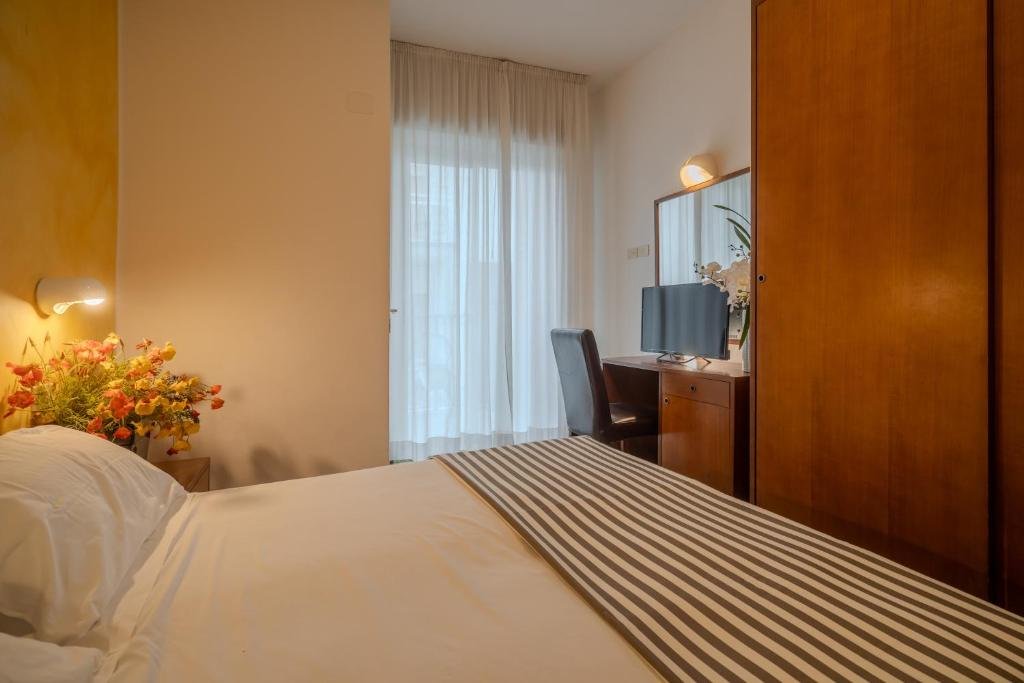 Foto 4 Hotel Mia Rimini Porto, 03