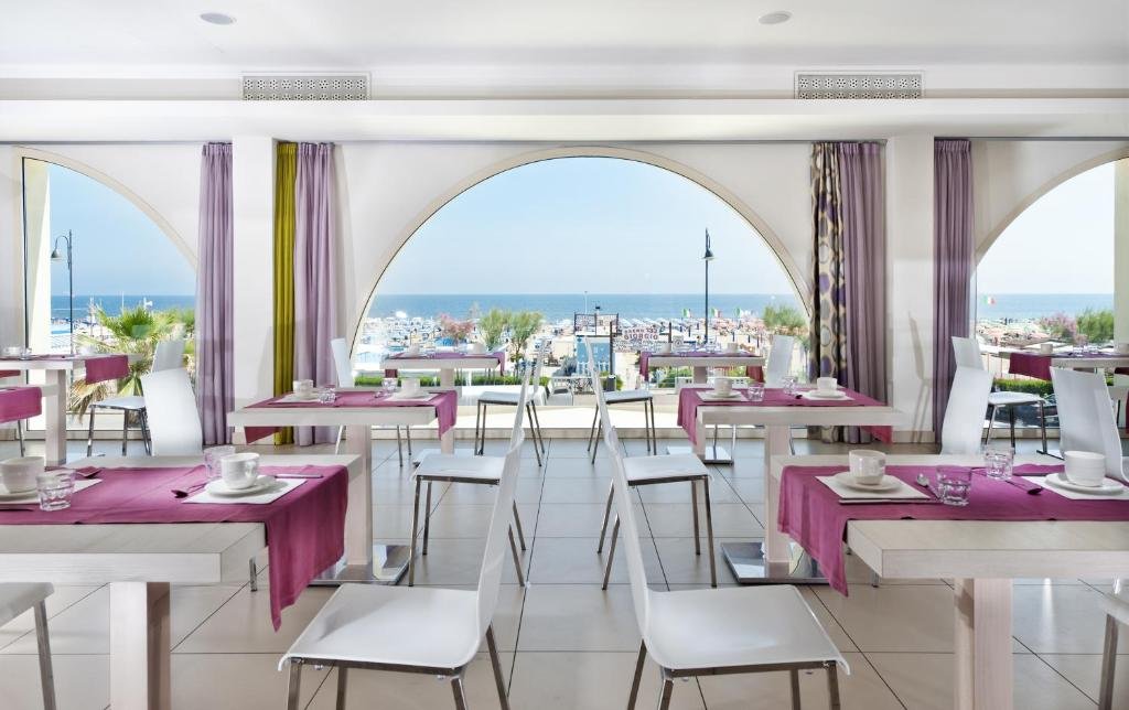 Foto 15 Yes Hotel Touring Miramare, 14