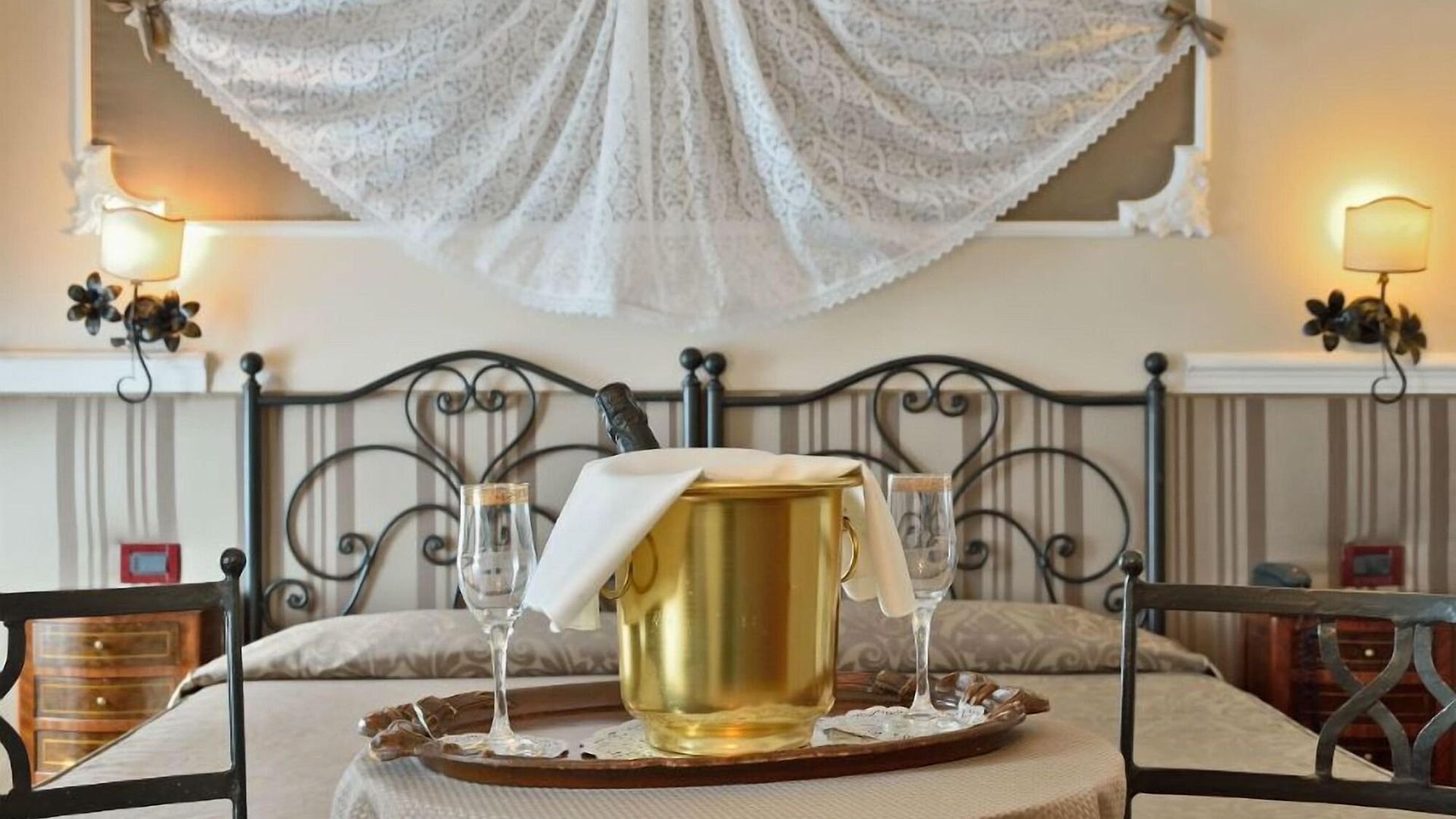 Foto 4 Residenza Antica Roma Roma - Fontana di Trevi, 03