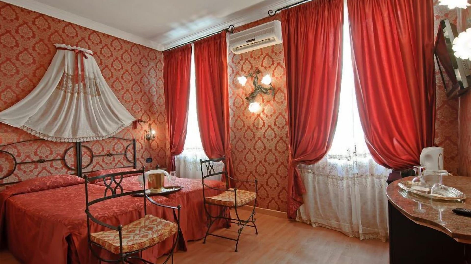 Foto 6 Residenza Antica Roma Roma - Fontana di Trevi, 05