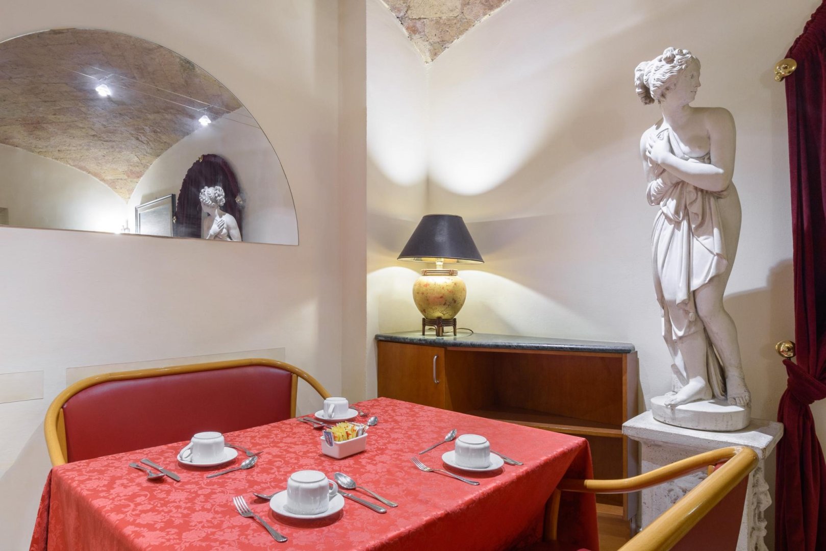 Roma - Via Veneto, 02