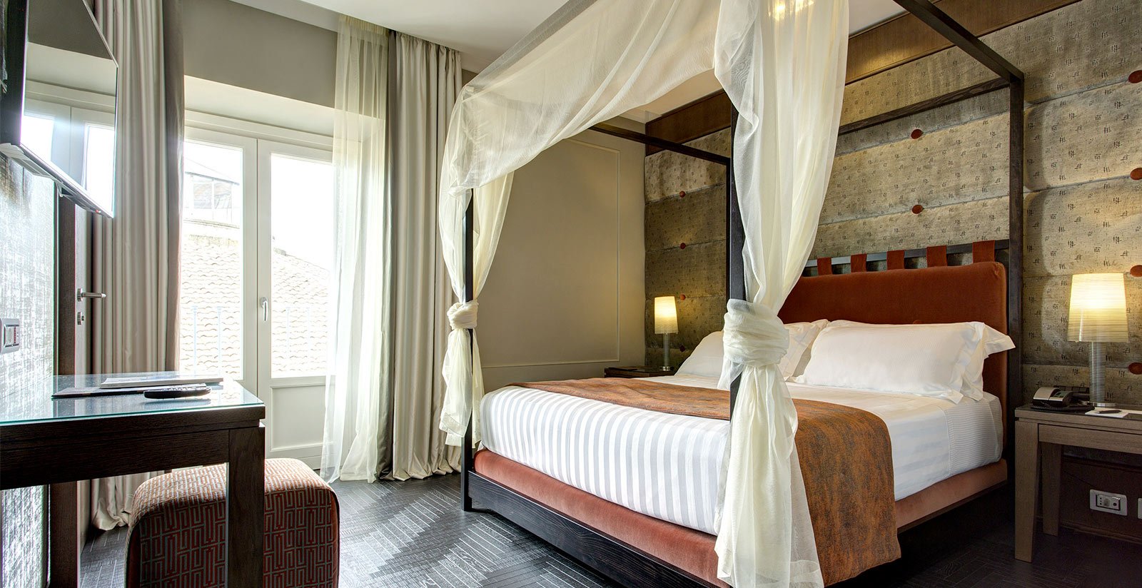 Foto 7 Mascagni Luxury Rooms & Suites - Depandance Roma - Stazione Termini, 06