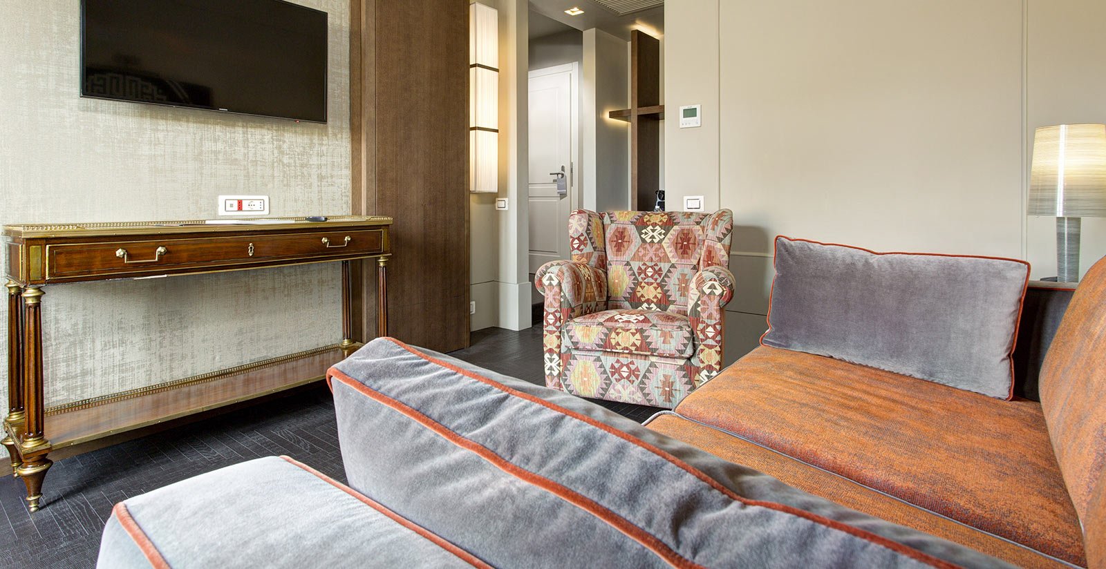 Foto 8 Mascagni Luxury Rooms & Suites - Depandance Roma - Stazione Termini, 07