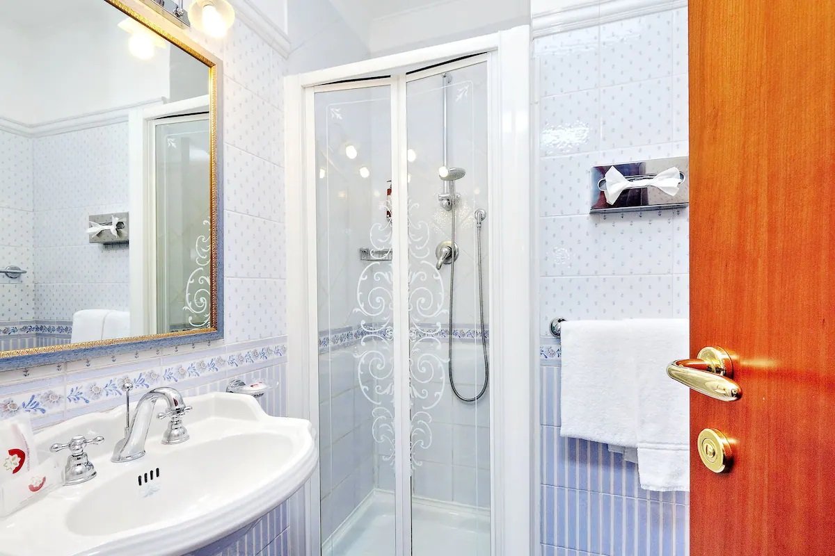 Foto 6 Hotel Camelia Roma - Stazione Termini, 05