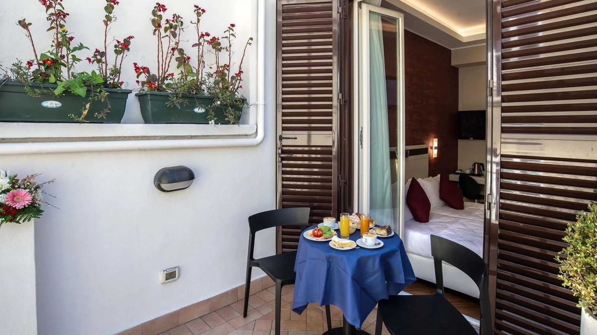 Foto 3 Hotel Memphis Roma - Fontana di Trevi, 02