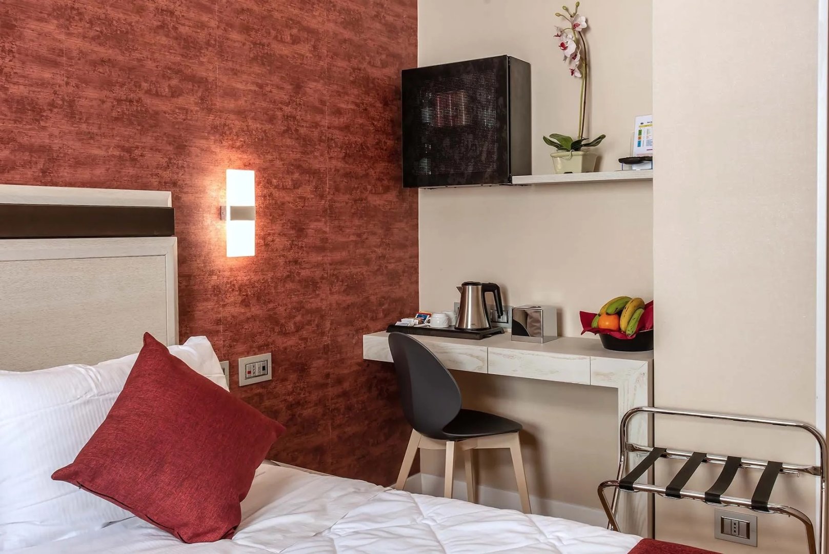 Foto 12 Hotel Memphis Roma - Fontana di Trevi, 11