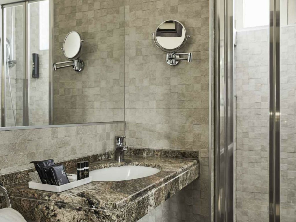 Foto 16 FH55 Grand Hotel Palatino Roma - Rione Monti, 15