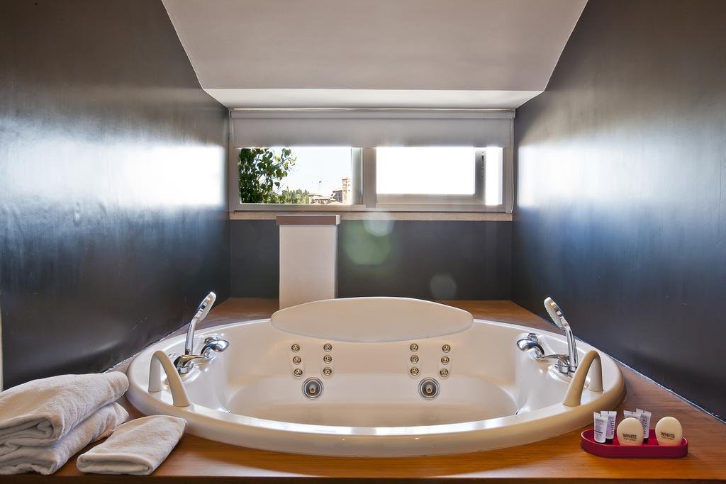 Foto 10 Hotel Ripa Roma - Trastevere, 09