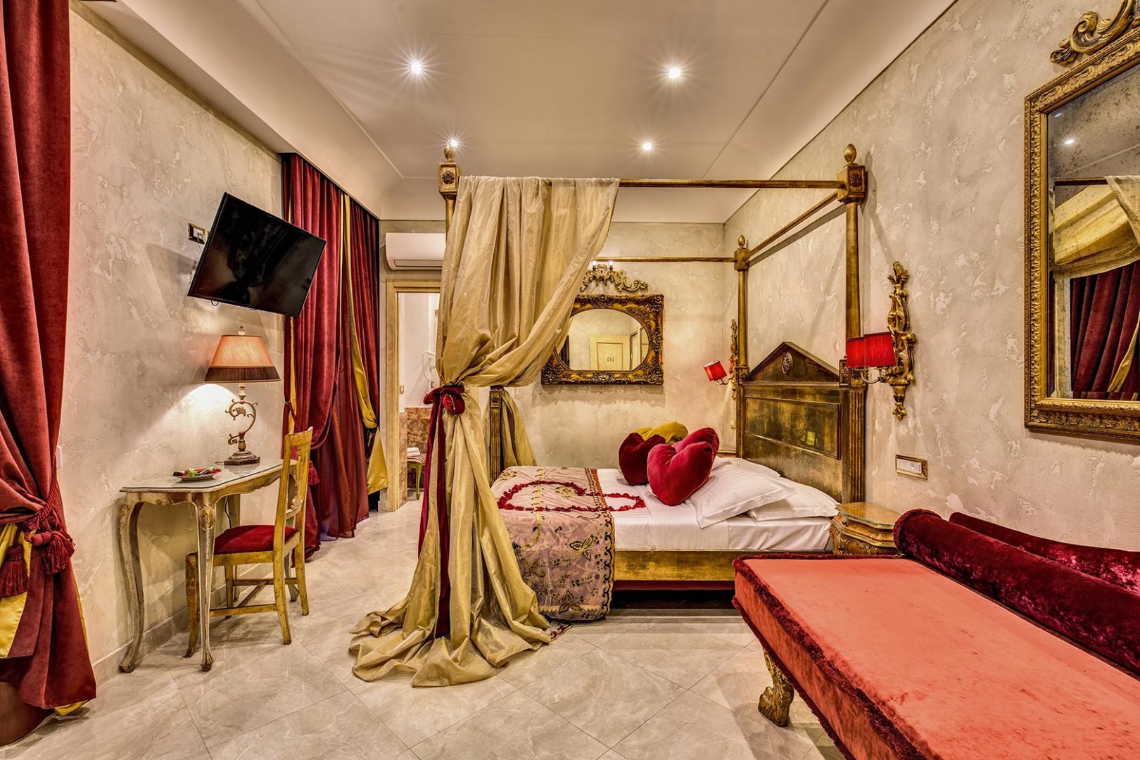 Foto 3 Romanico Luxury Palace Hotel & SPA Roma - Via Veneto, 02