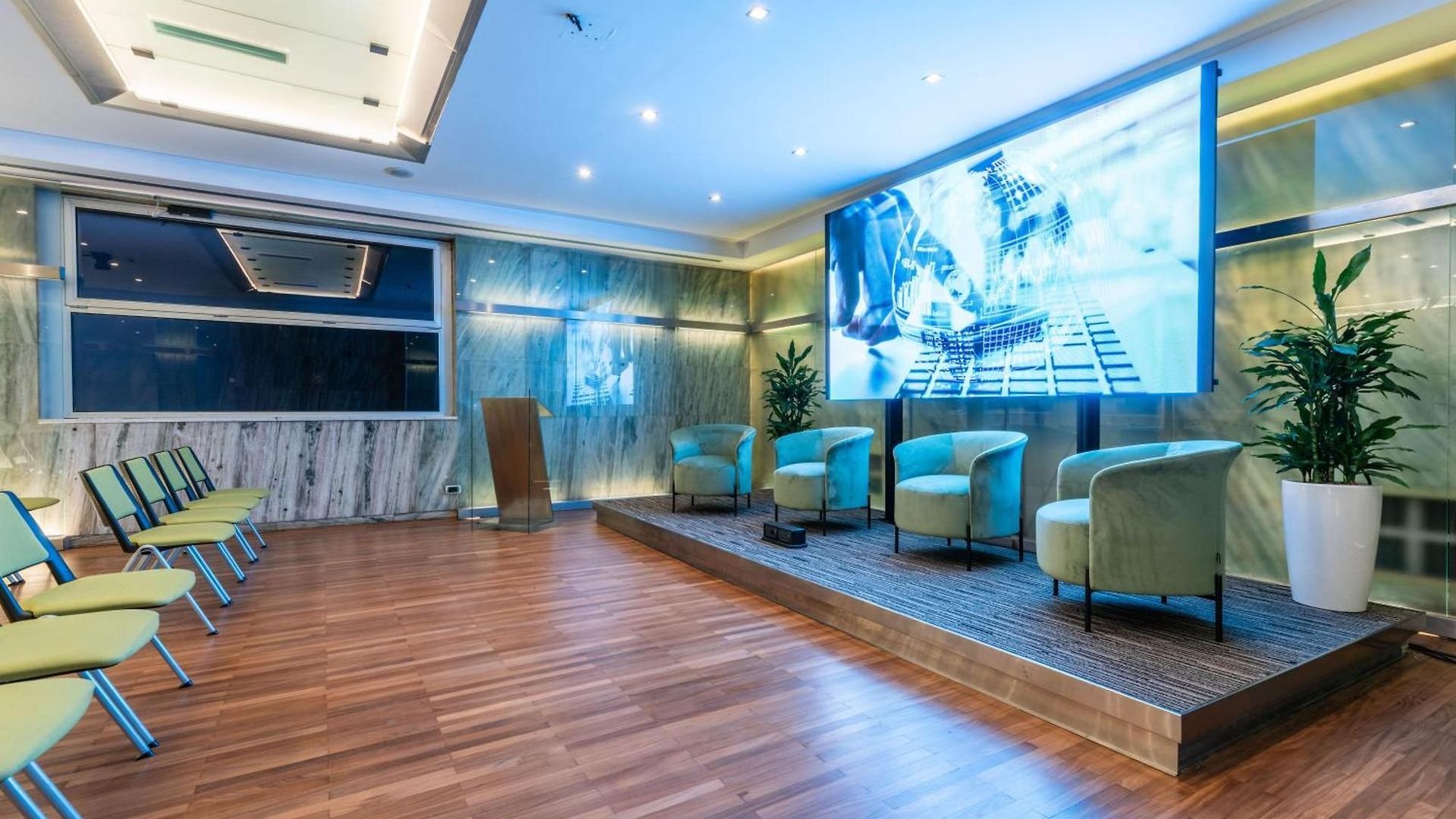 Foto 12 Best Western Premier Hotel Royal Santina Roma - Stazione Termini, 11