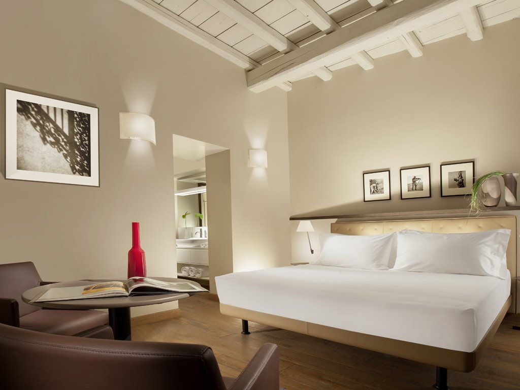 Foto 6 Palazzo Scanderbeg Roma - Fontana di Trevi, 05