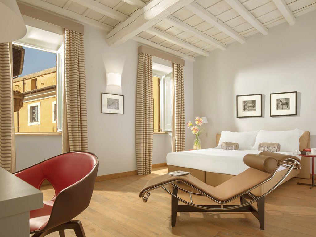 Foto 8 Palazzo Scanderbeg Roma - Fontana di Trevi, 07