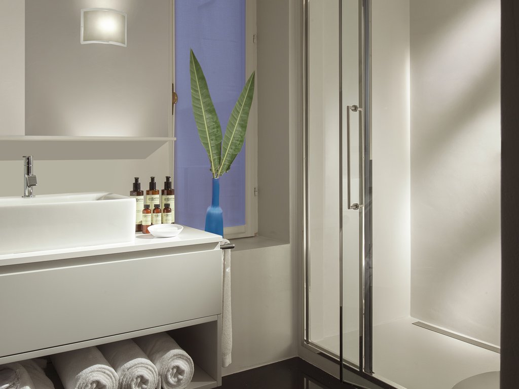 Foto 11 Palazzo Scanderbeg Roma - Fontana di Trevi, 10