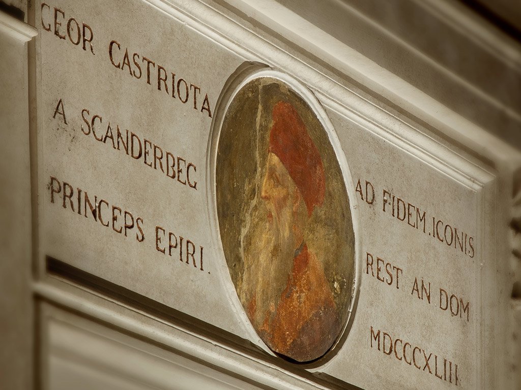 Foto 13 Palazzo Scanderbeg Roma - Fontana di Trevi, 12