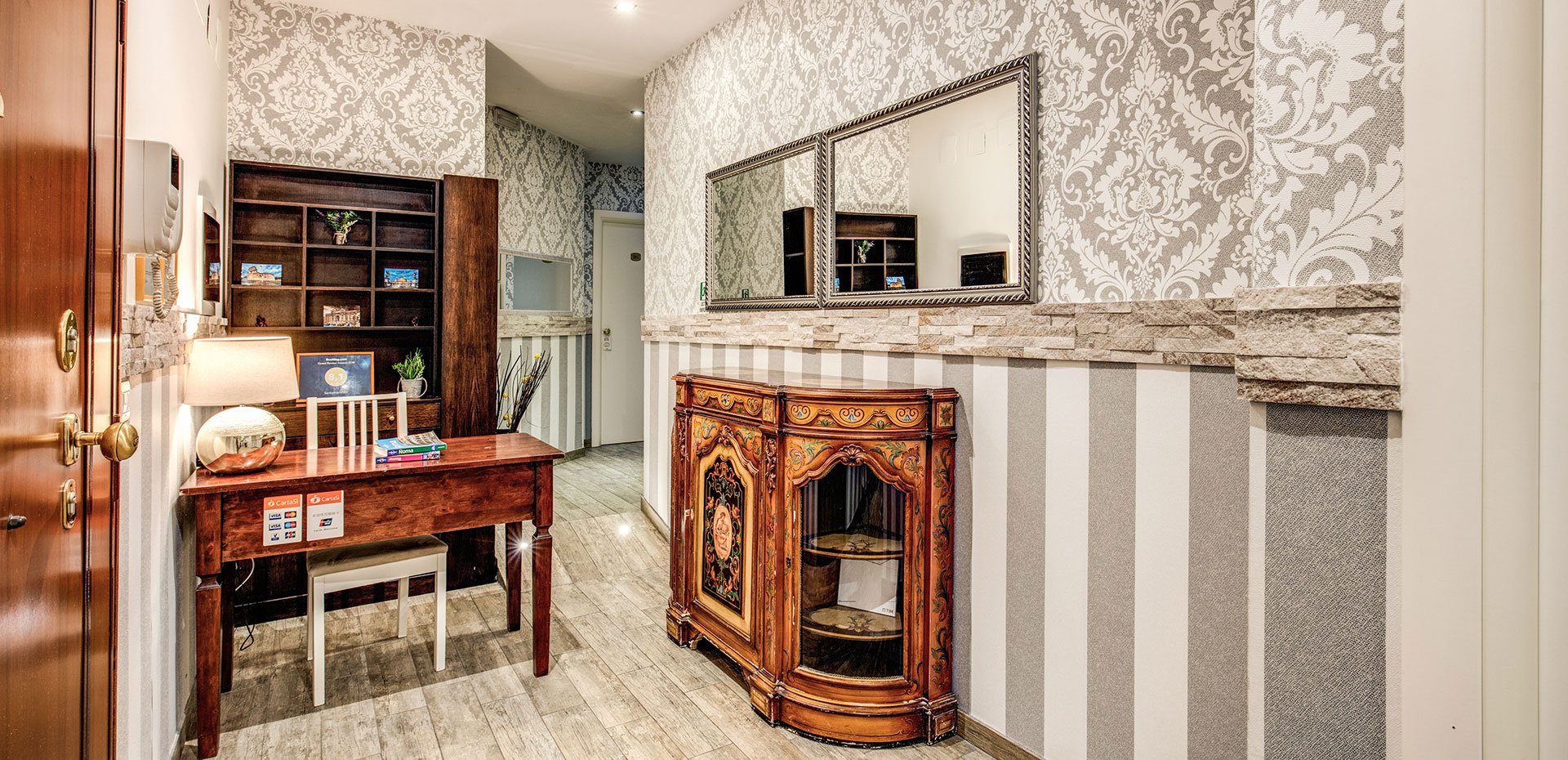 Foto 2 Santa Maria Inn Roma - Stazione Termini, 01