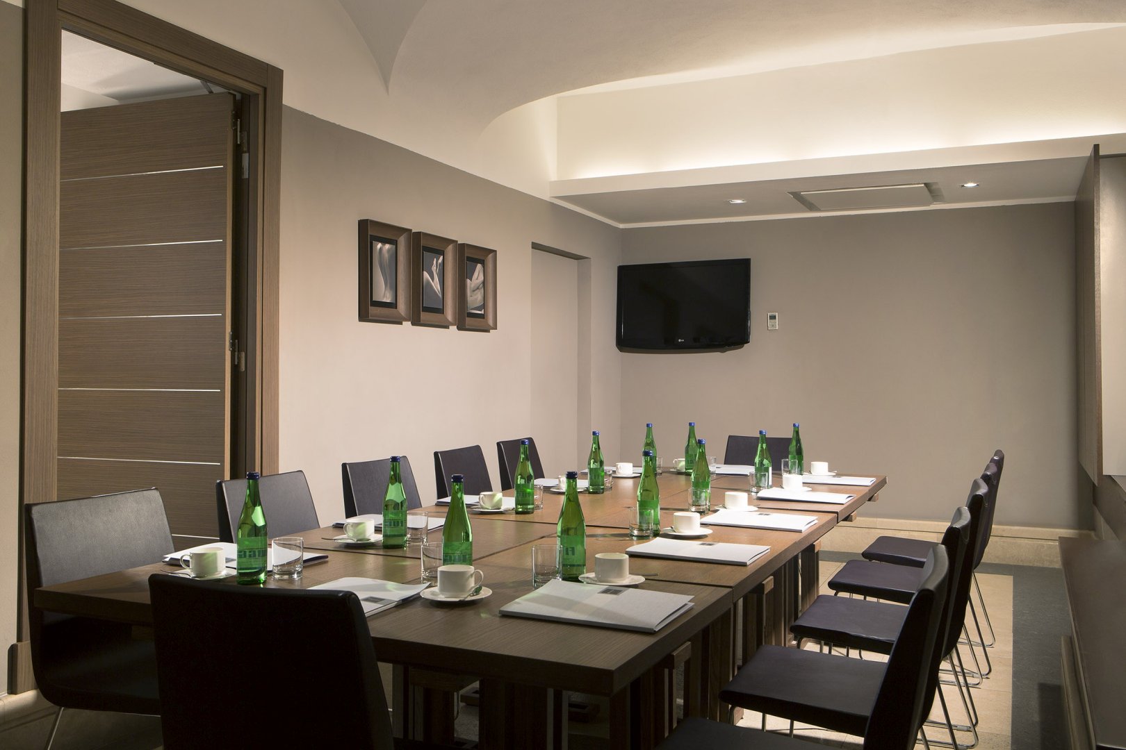 Foto 5 The Independent Suites Roma - Stazione Termini, 04