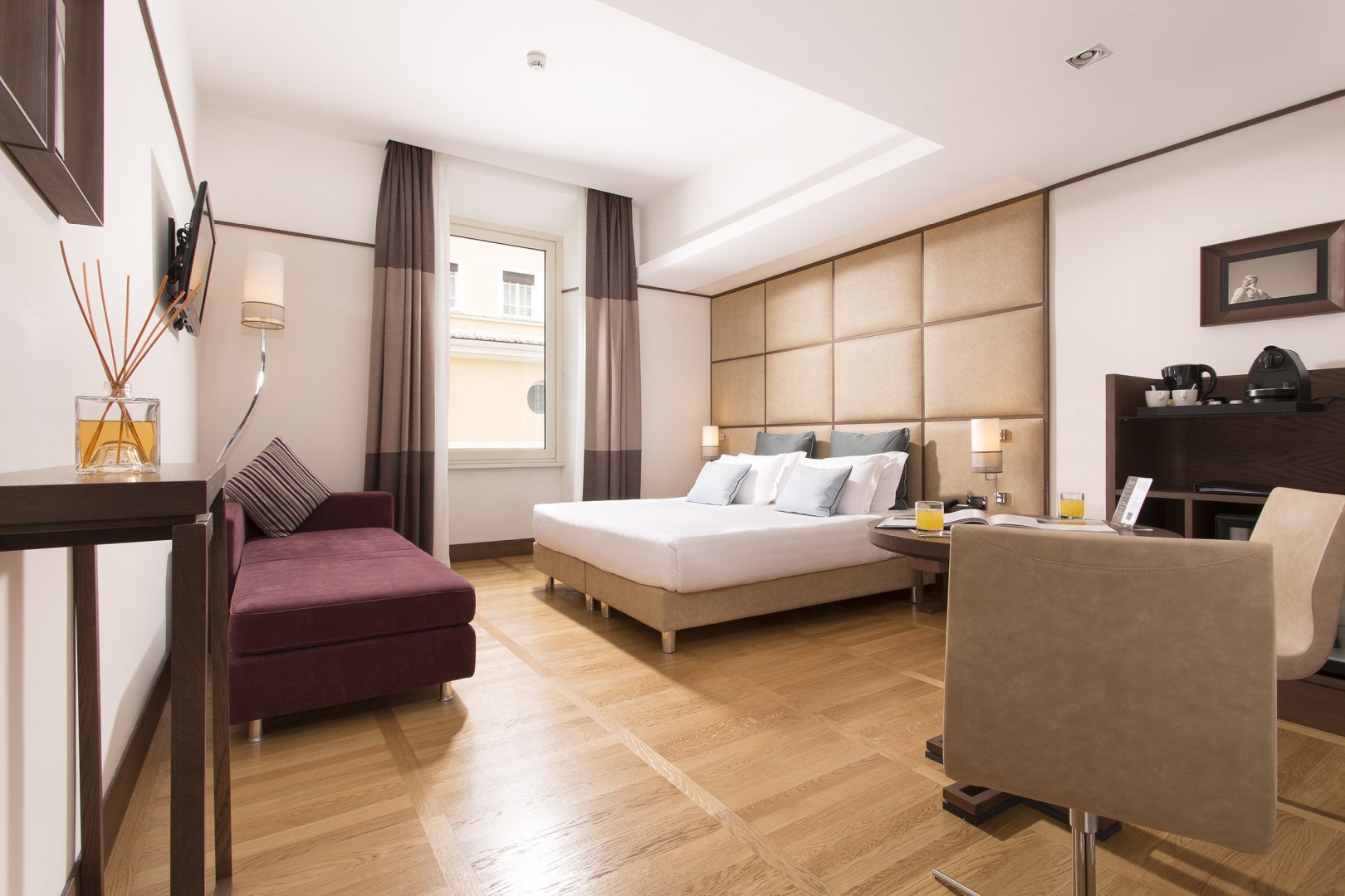 Foto 6 The Independent Suites Roma - Stazione Termini, 05