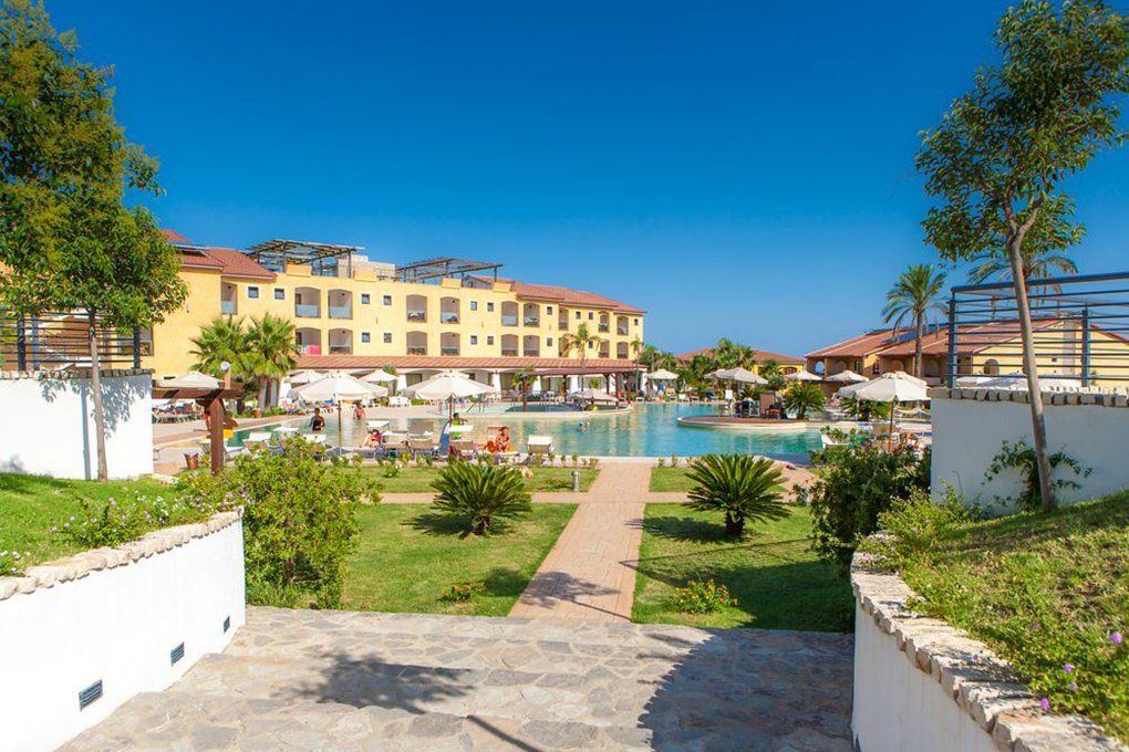 Roseto Capo Spulico, 27