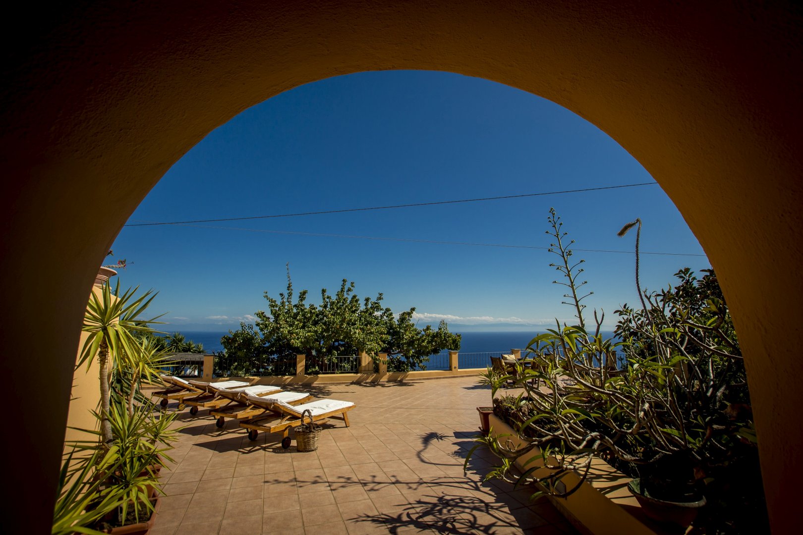 Foto 11 Resort Al Belvedere Salina Isola di Salina, 10