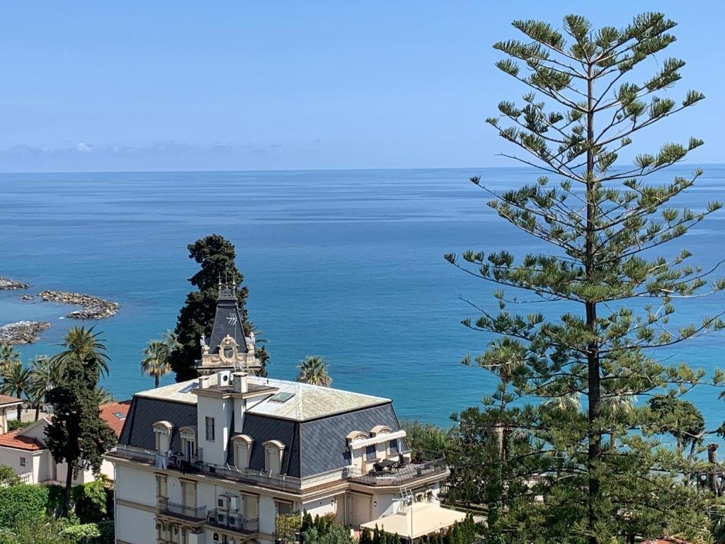 Foto 3 Grand Hotel & Des Anglais Sanremo, 02