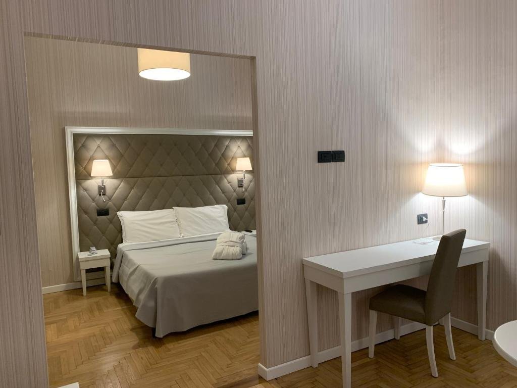 Foto 5 Grand Hotel & Des Anglais Sanremo, 04