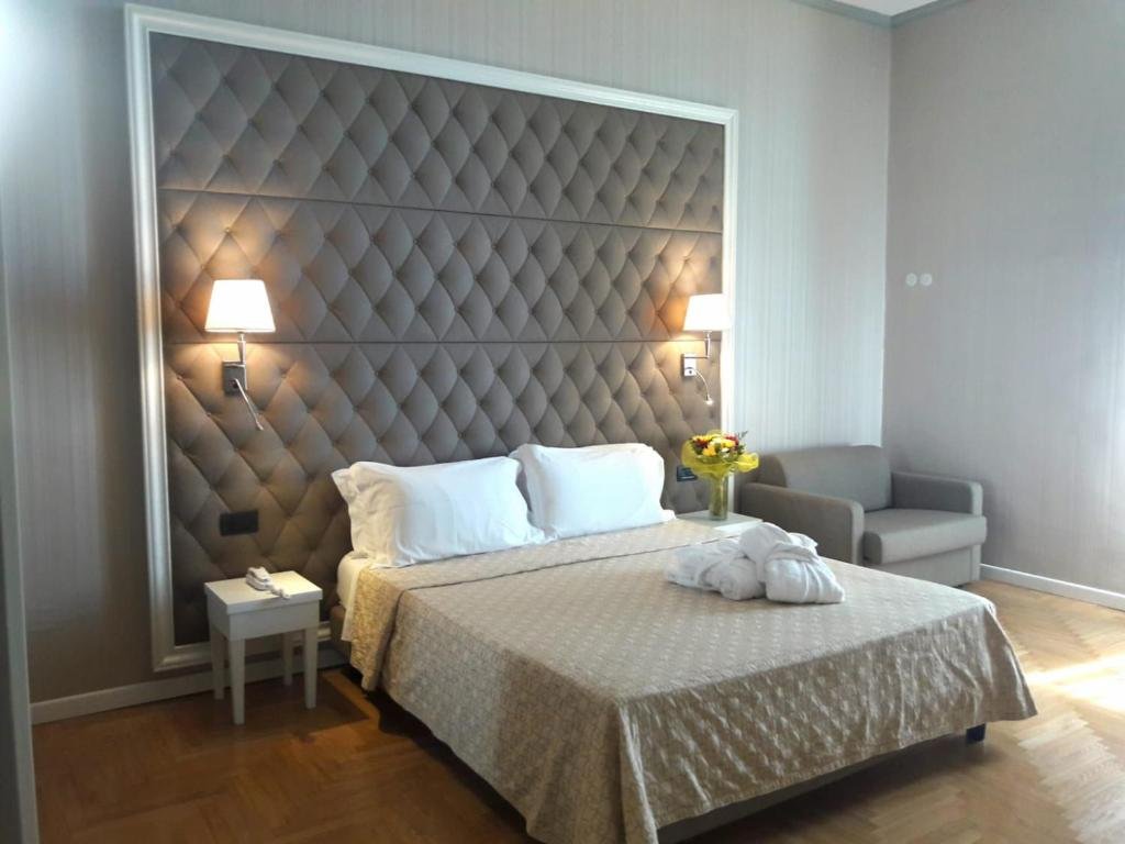 Foto 7 Grand Hotel & Des Anglais Sanremo, 06