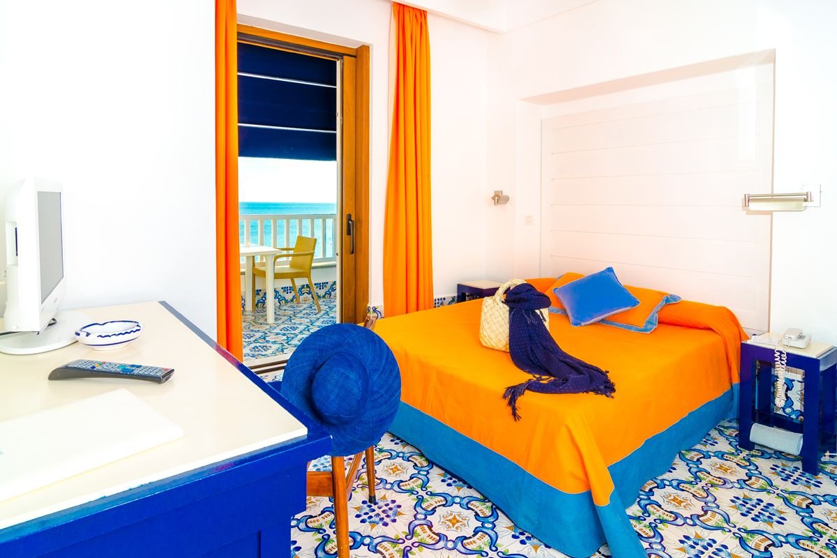 Foto 9 Hotel Casa Celestino Sant'Angelo - Serrara Fontana, 08