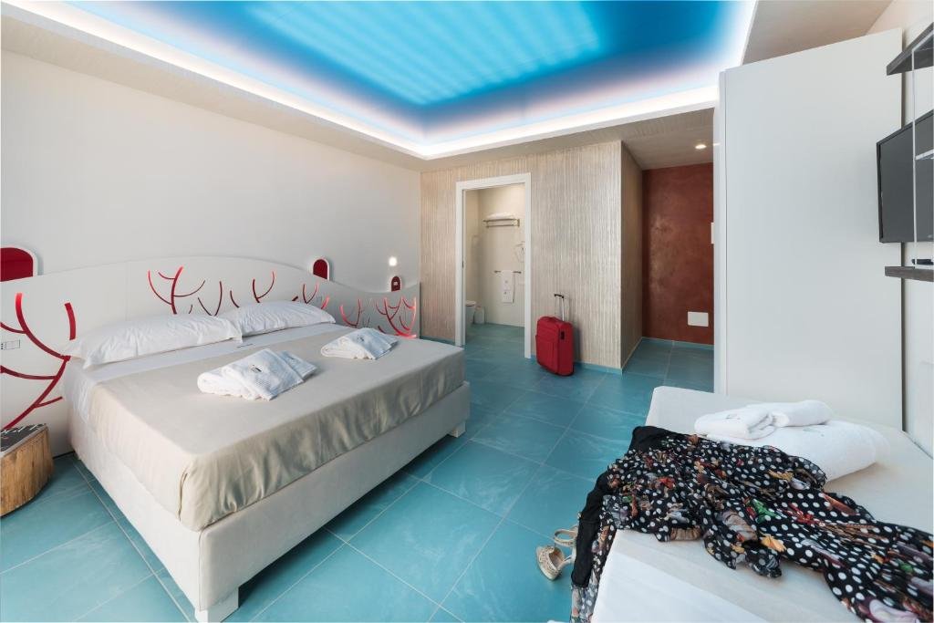 Foto 2 Isule Rooms & Breakfast San Vito lo Capo, 01