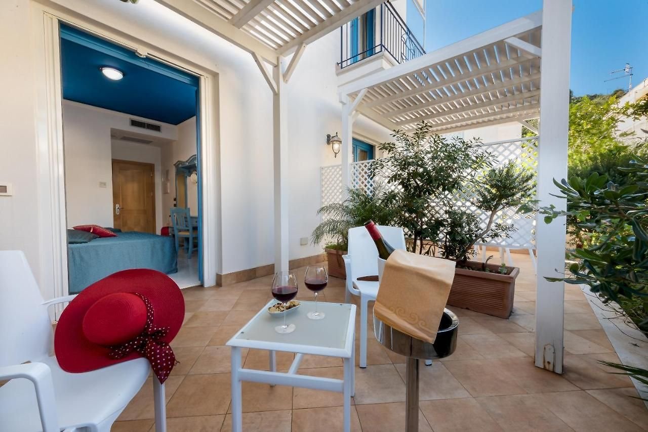 Foto 7 Hotel Ristorante Mediterraneo Faro San Vito lo Capo, 06