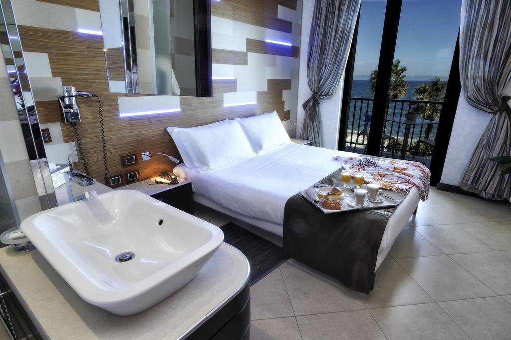 Foto 7 Mare Hotel Savona, 06