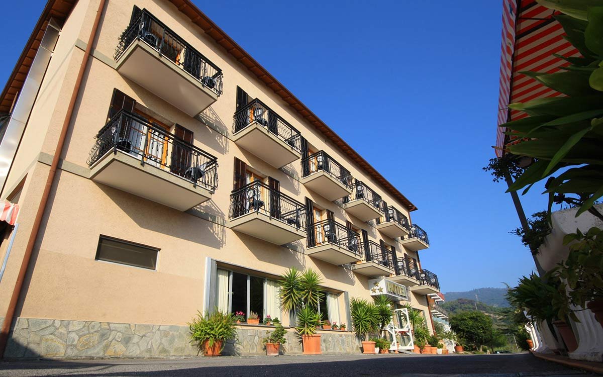 San Bartolomeo al Mare, 01