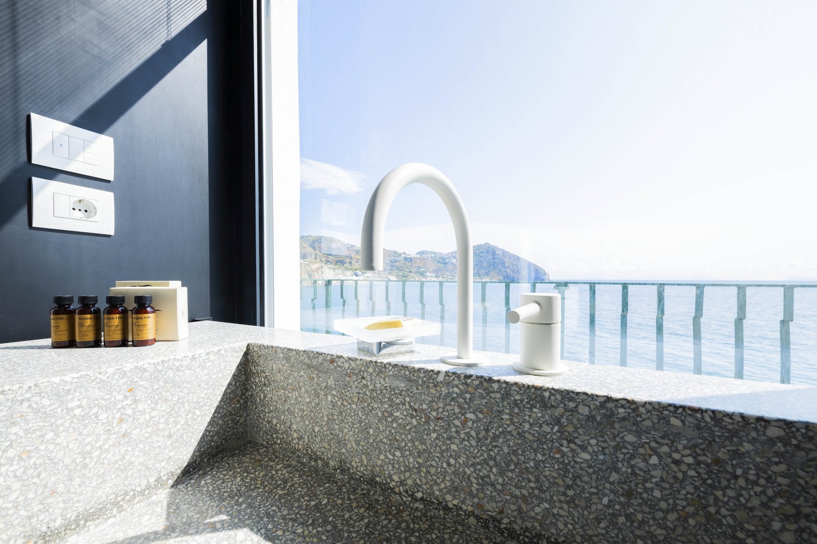 Foto 17 Miramare Sea Resort Sant'Angelo - Serrara Fontana, 16