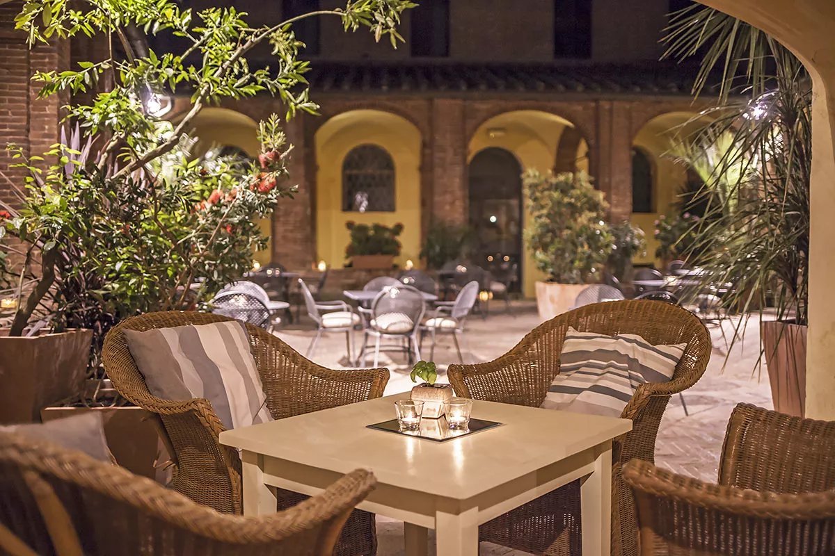 Foto 13 Il Chiostro del Carmine Siena, 12