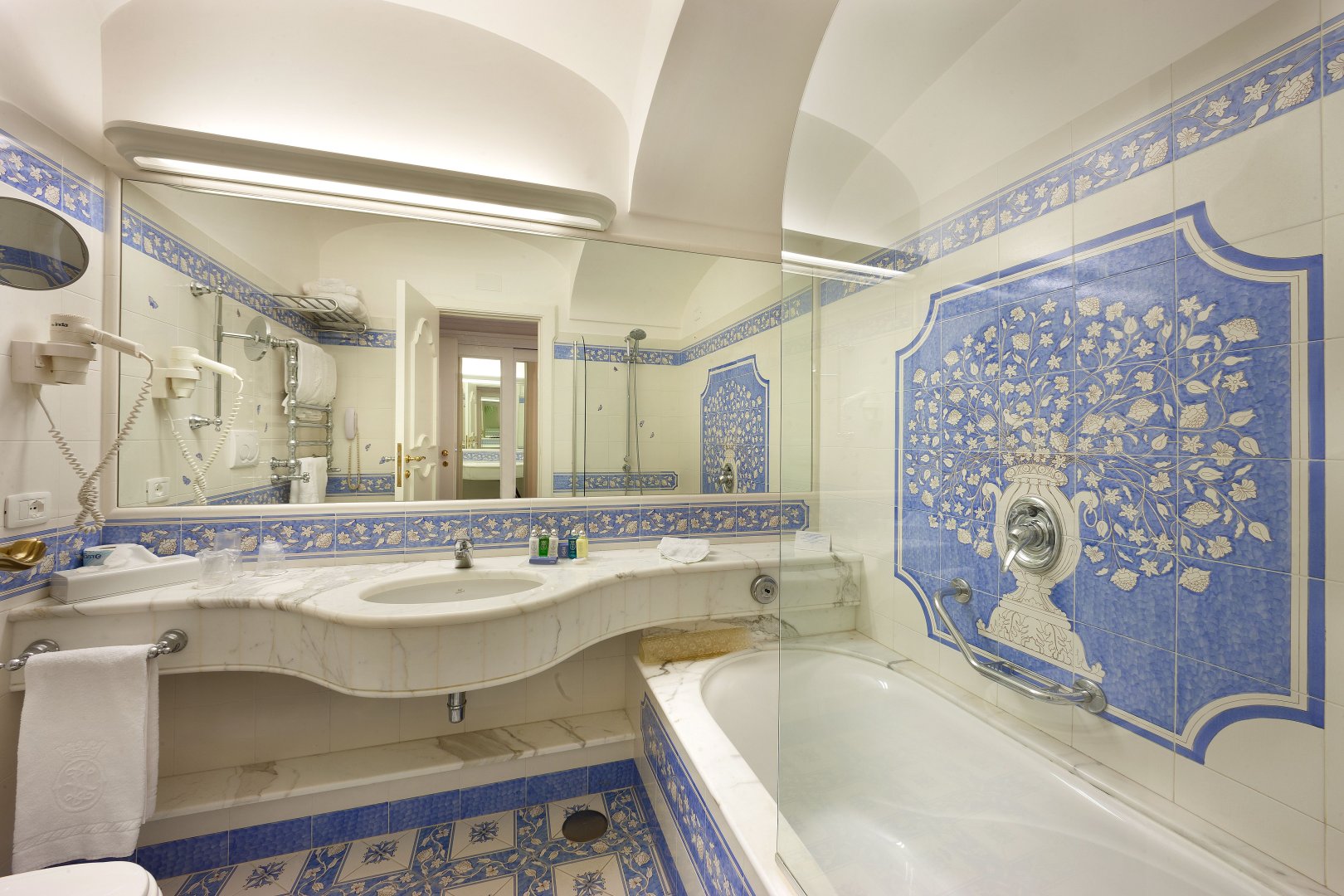 Foto 6 Grand Hotel La Favorita Sorrento, 05