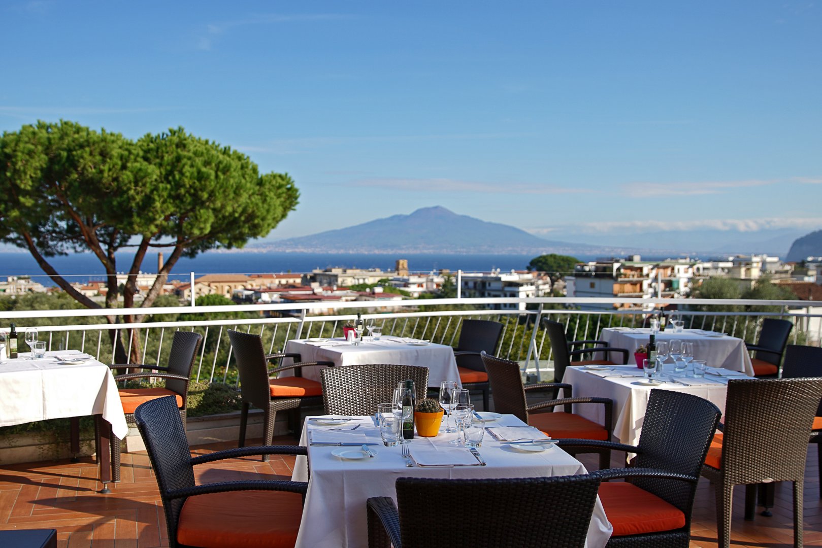 Foto 2 Hilton Sorrento Palace Sorrento, 01