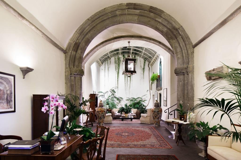 Foto 3 Palazzo Marziale Sorrento, 02