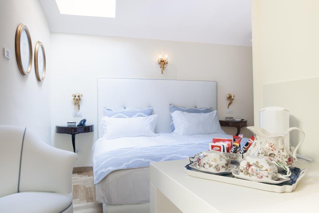 Foto 4 Palazzo Marziale Sorrento, 03