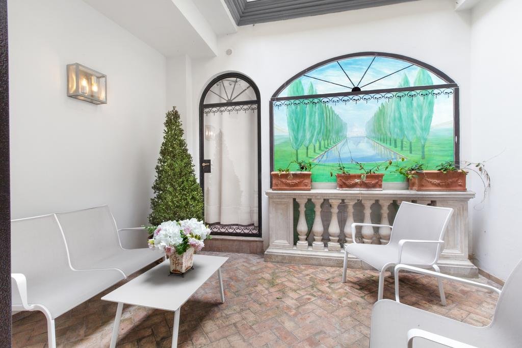 Foto 8 Palazzo Marziale Sorrento, 07