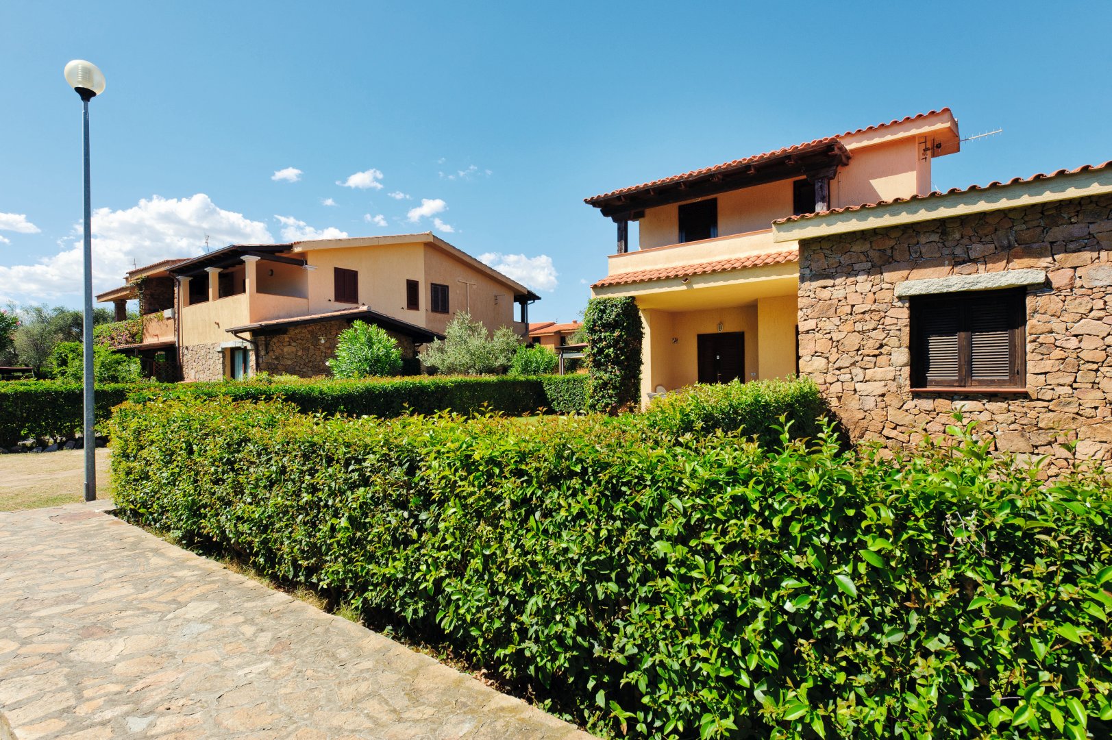 San Teodoro, 01