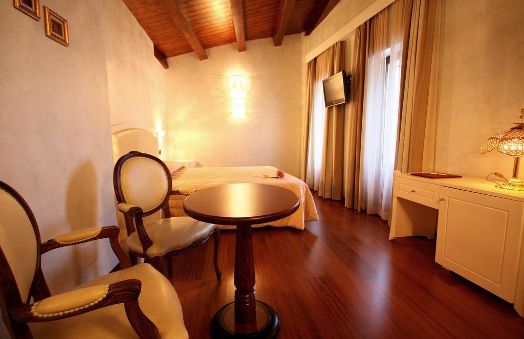 Foto 3 Hotel Rojan Sulmona, 02