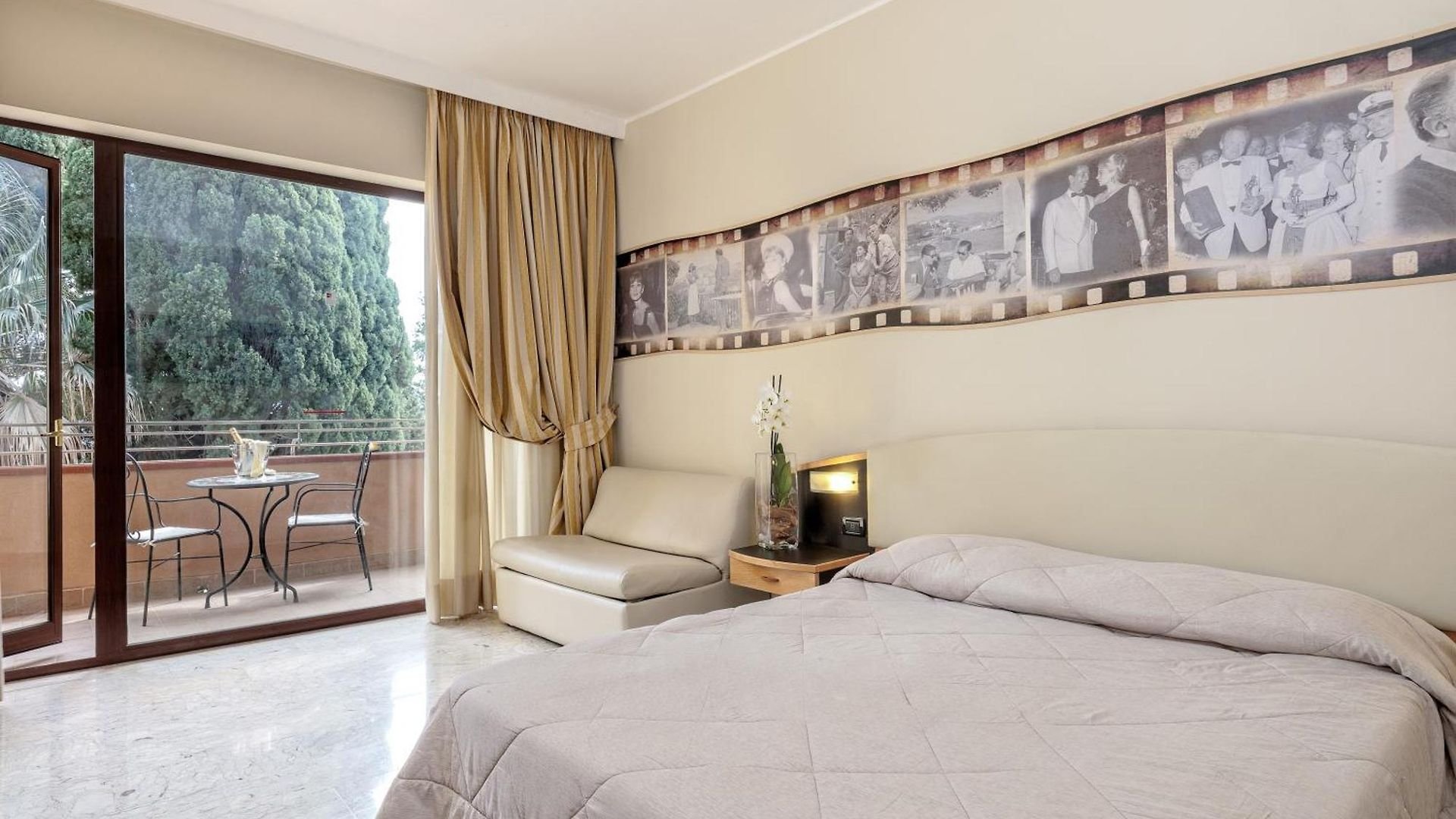 Foto 19 Hotel Ariston & Palazzo Santa Caterina Taormina, 18