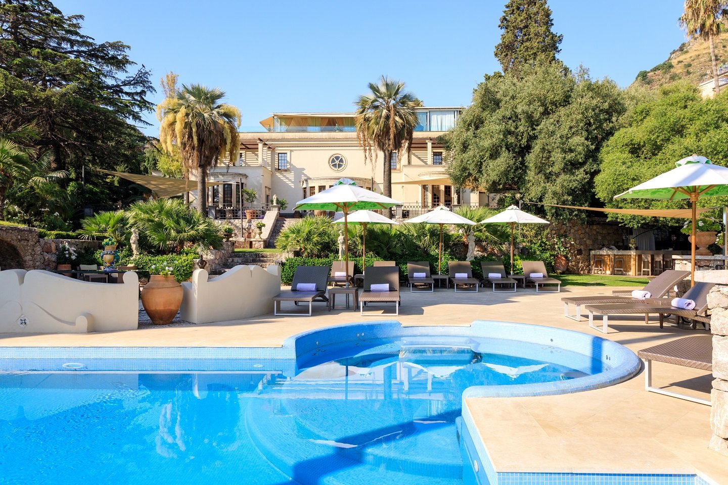 Foto 12 The Ashbee Hotel Taormina, 11