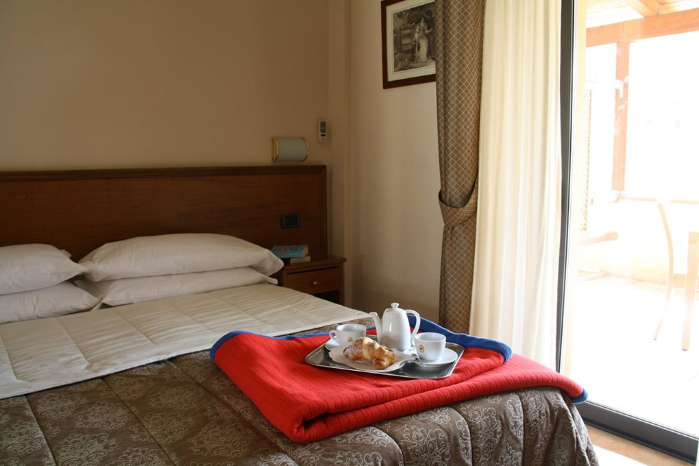 Foto 6 Hotel Pausania Inn Tempio Pausania, 05