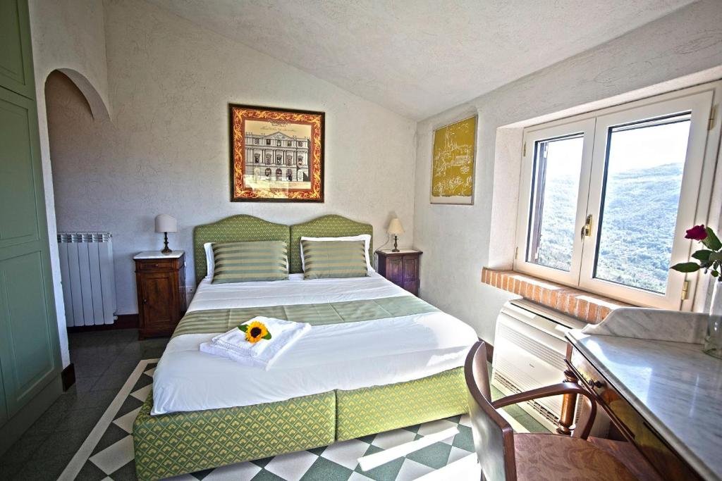 Foto 6 Borgo Riccio Dimora Storica Italiana Torchiara, 05