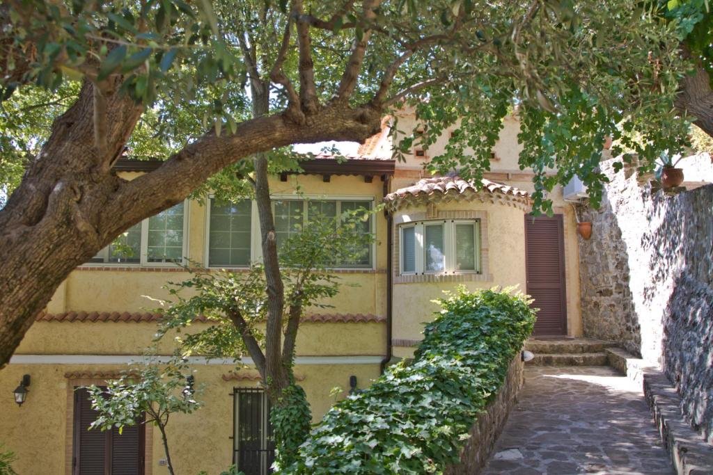 Foto 10 Borgo Riccio Dimora Storica Italiana Torchiara, 09