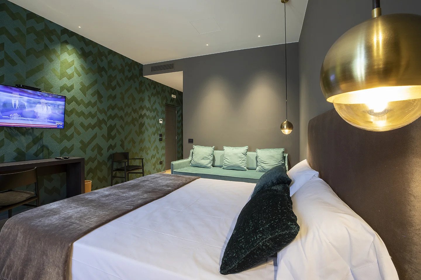 Foto 25 Re Sale Hotel Trapani, 11