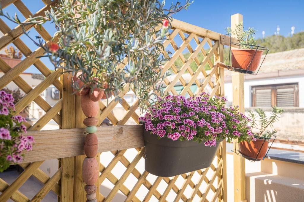 Foto 4 Casa Clelia Piazza Isola di Ustica, 03