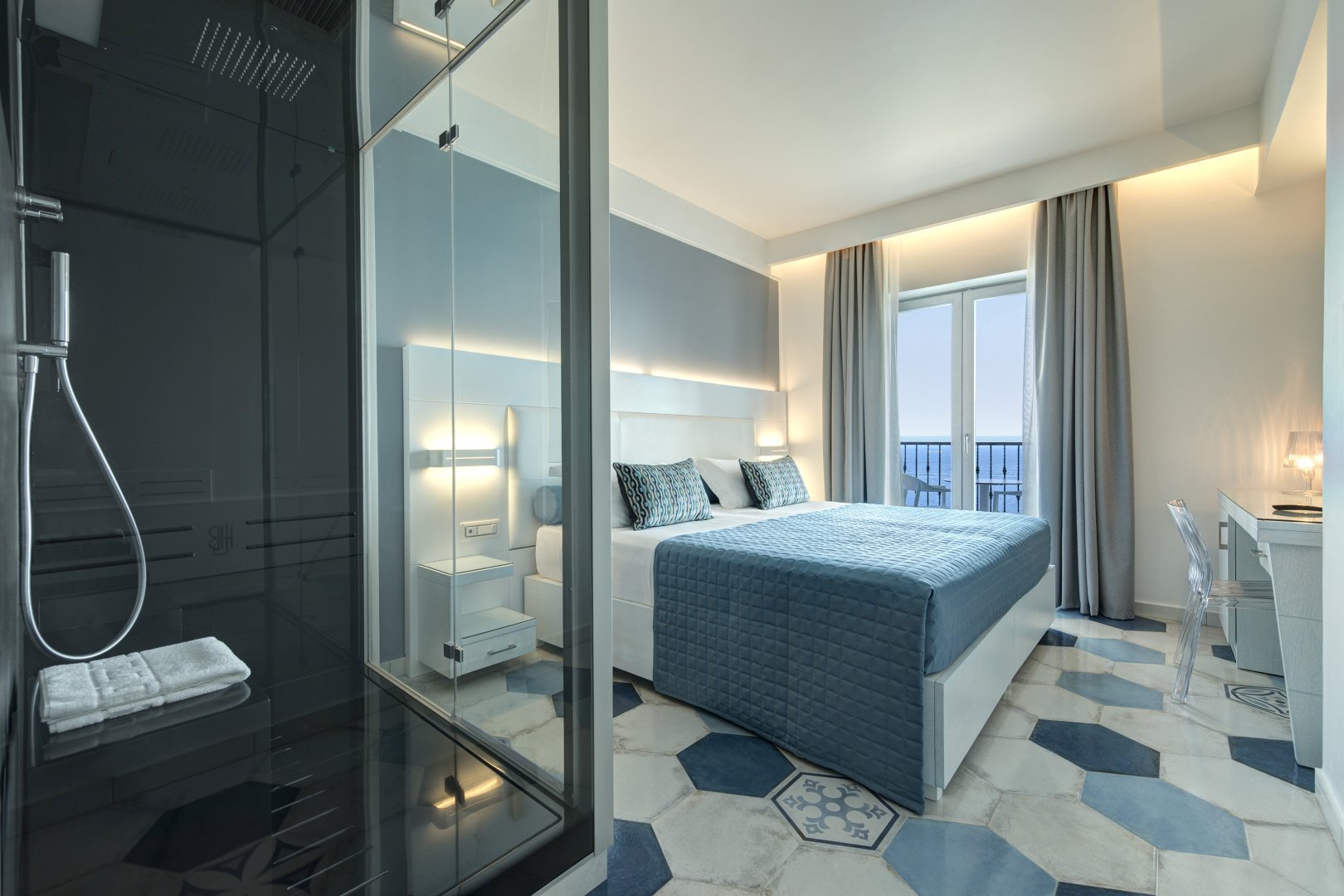 Foto 12 Lloyd's Baia Hotel Vietri sul Mare, 11