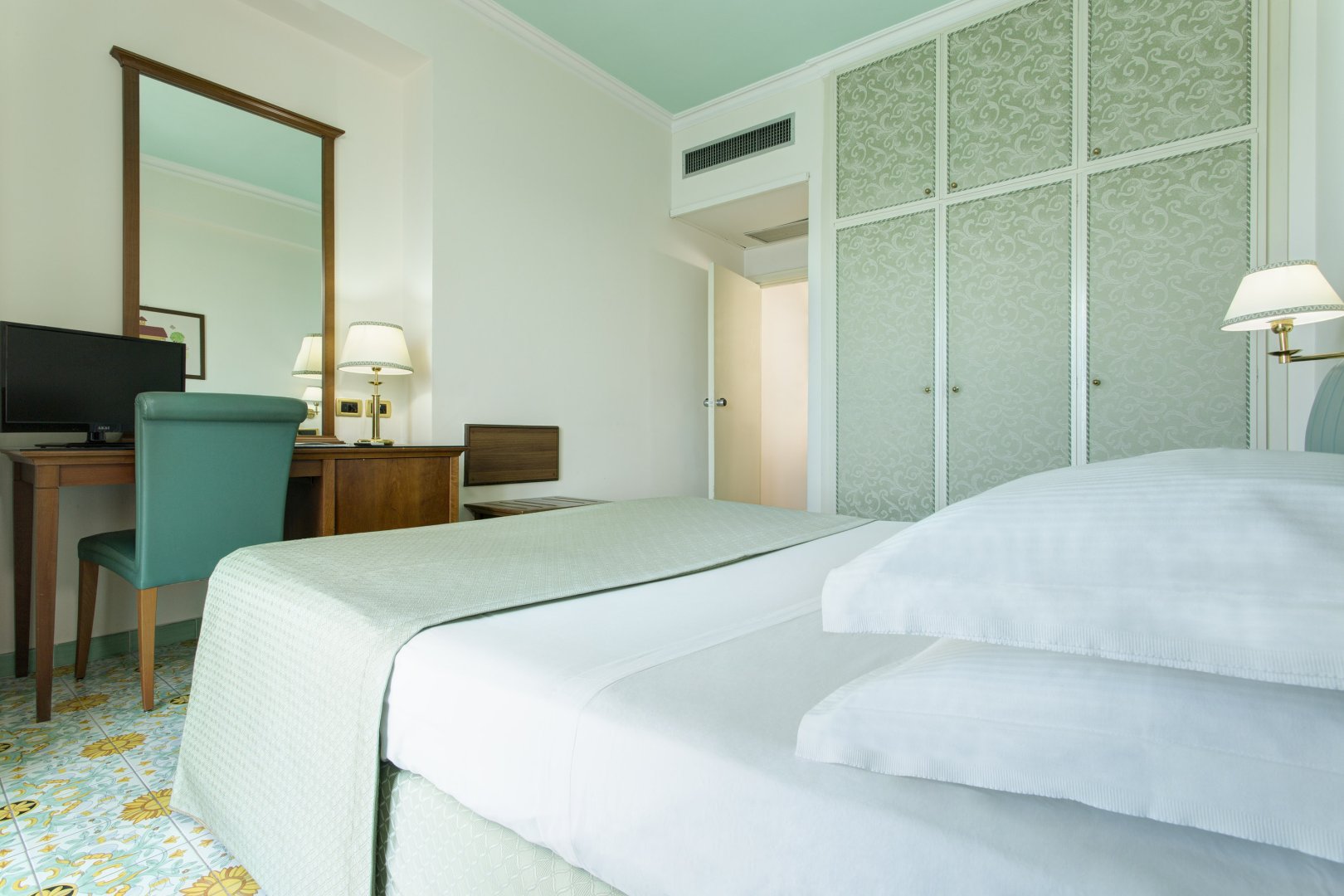 Foto 14 Lloyd's Baia Hotel Vietri sul Mare, 13